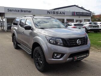Fahrzeug NISSAN Navara undefined