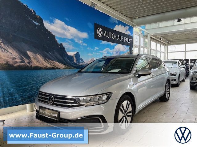 VW Passat Variant GTE DSG Navi LED AHK Kamera ACC