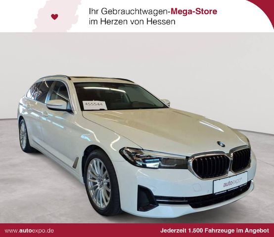 BMW 530e xDrive Touring Aut. Navi Pano AHK