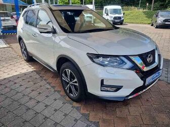 Fahrzeug NISSAN X-Trail undefined