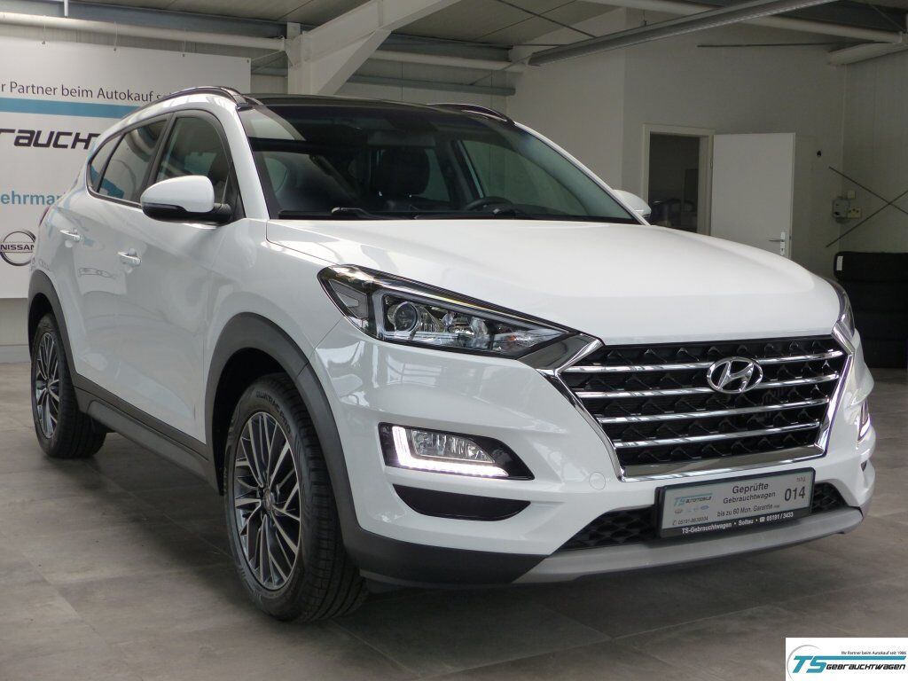 Hyundai Tucson Trend 2WD Navi+Panod+Carplay+Kamera+18