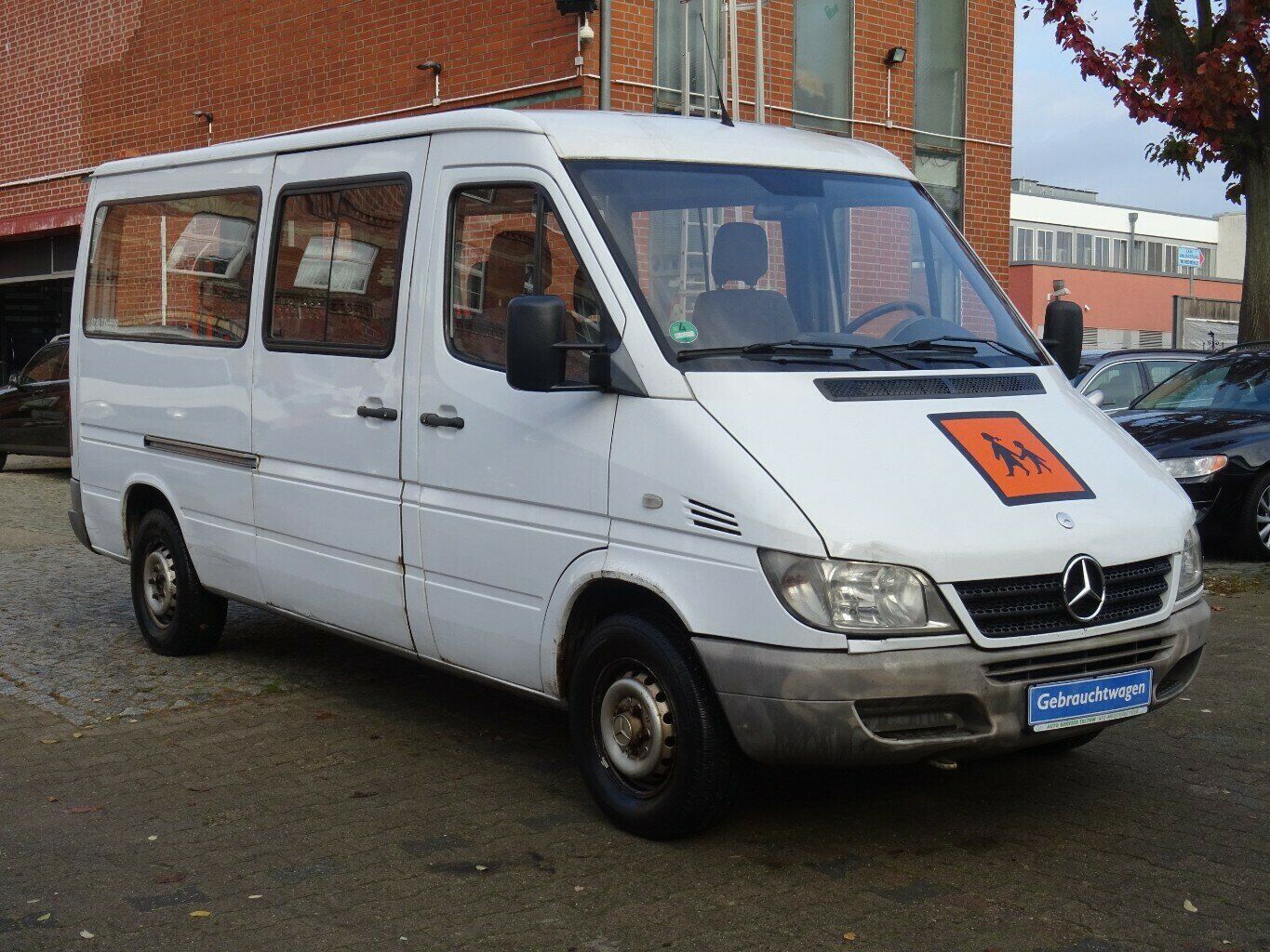 Mercedes-Benz Sprinter 211 CDI 7Sitzer Rollstuhlrampe