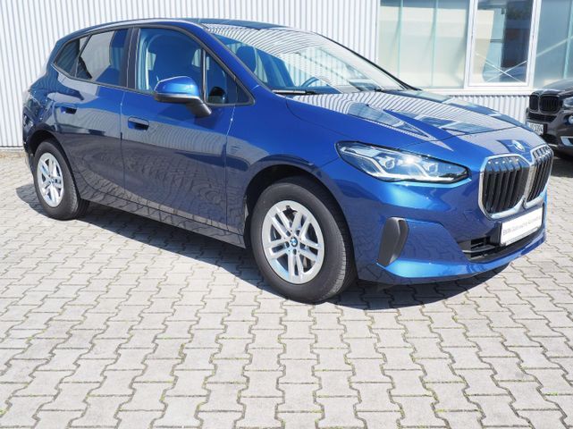 BMW 220 i Active Tourer Aut.*DAProf*AHK*HUD*360 *Len