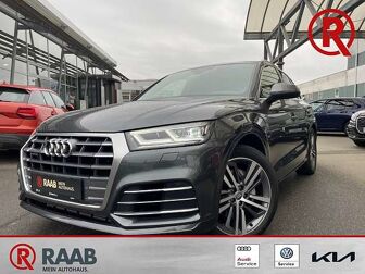 Fahrzeug AUDI Q5 undefined