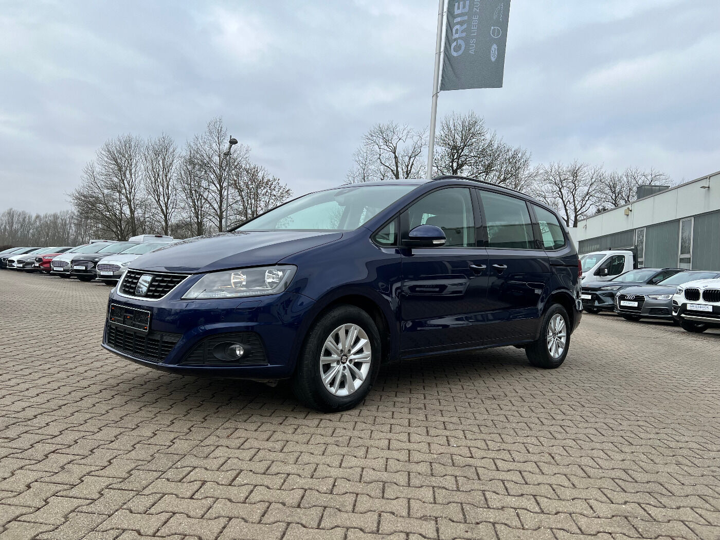 Seat Alhambra 2.0 TDI Style 4Drive Navi AHK ACC Sitzh