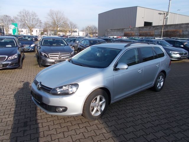 VW Golf VI Variant Sitzheizung, Parksensoren , AHK