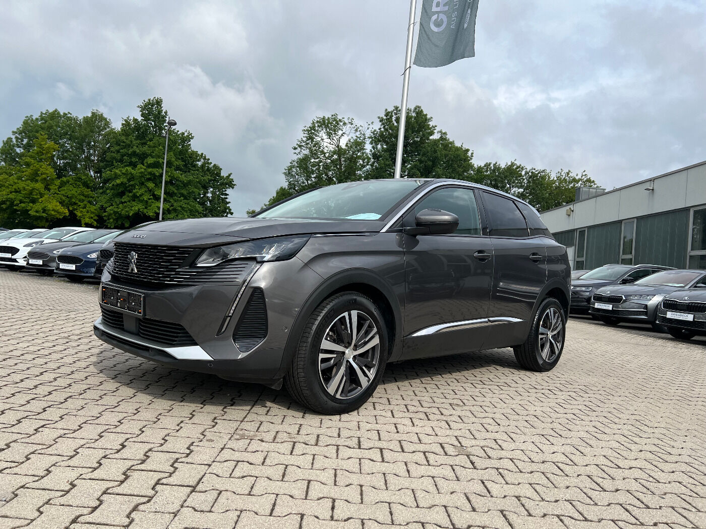 Peugeot 3008 1.2 PureTech 130 Allure *LED Navi Leder Kam