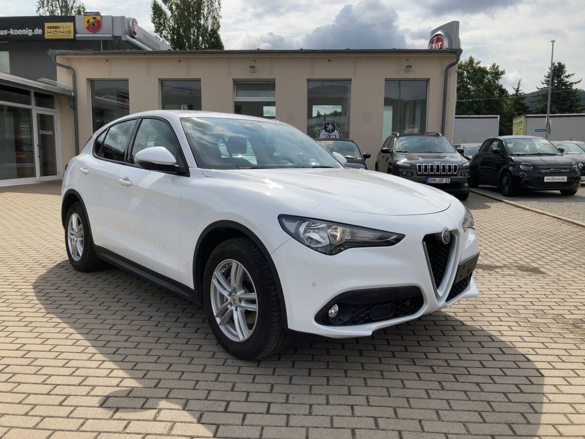 Alfa Romeo Stelvio 2.2 Diesel Comfort Automatik Klima*PDC