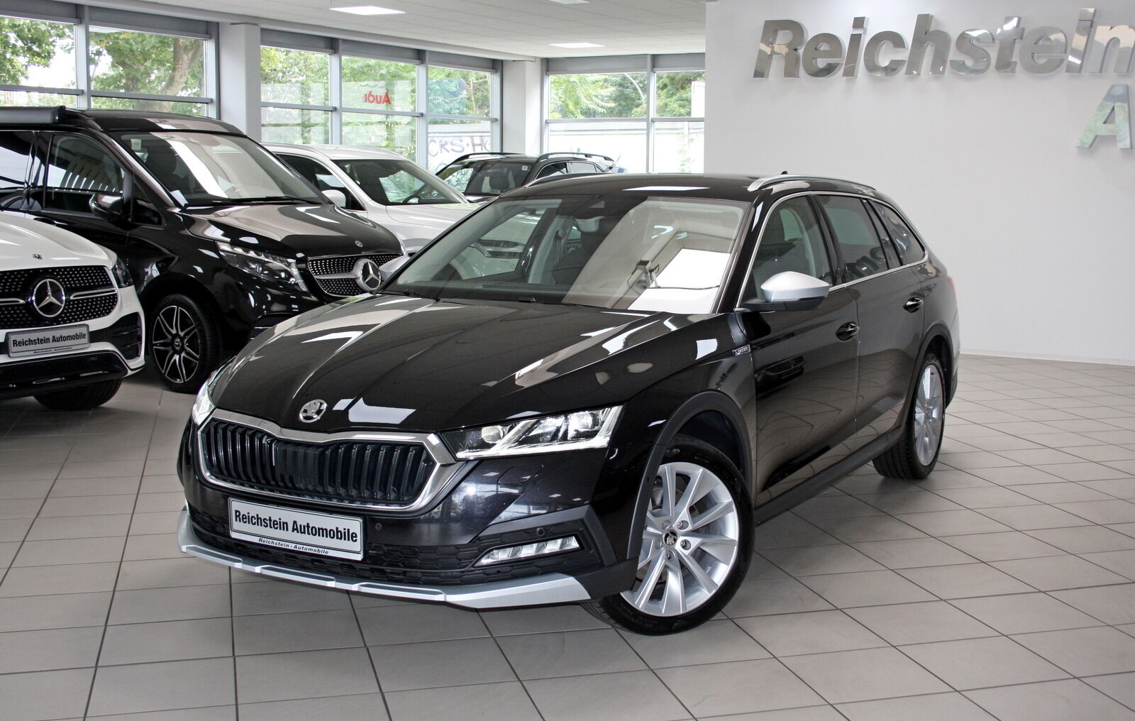 Skoda Octavia Scout 4x4 First Edition AHK NETTO 24.000