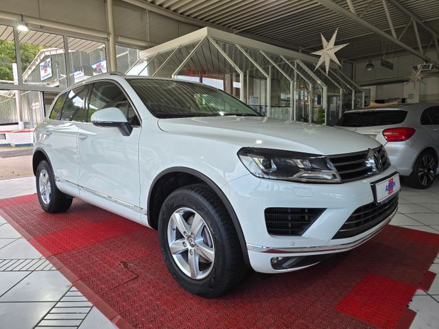 VW Touareg V6+NAVI+LEDER+AHK+DAB+LUFTFEDERUNG+4xSHZ
