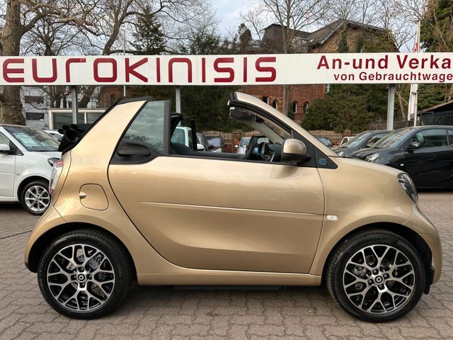 Smart fortwo Cabrio EQ*EXCL*60kW*LEDER*SHZ*KAM*22kW