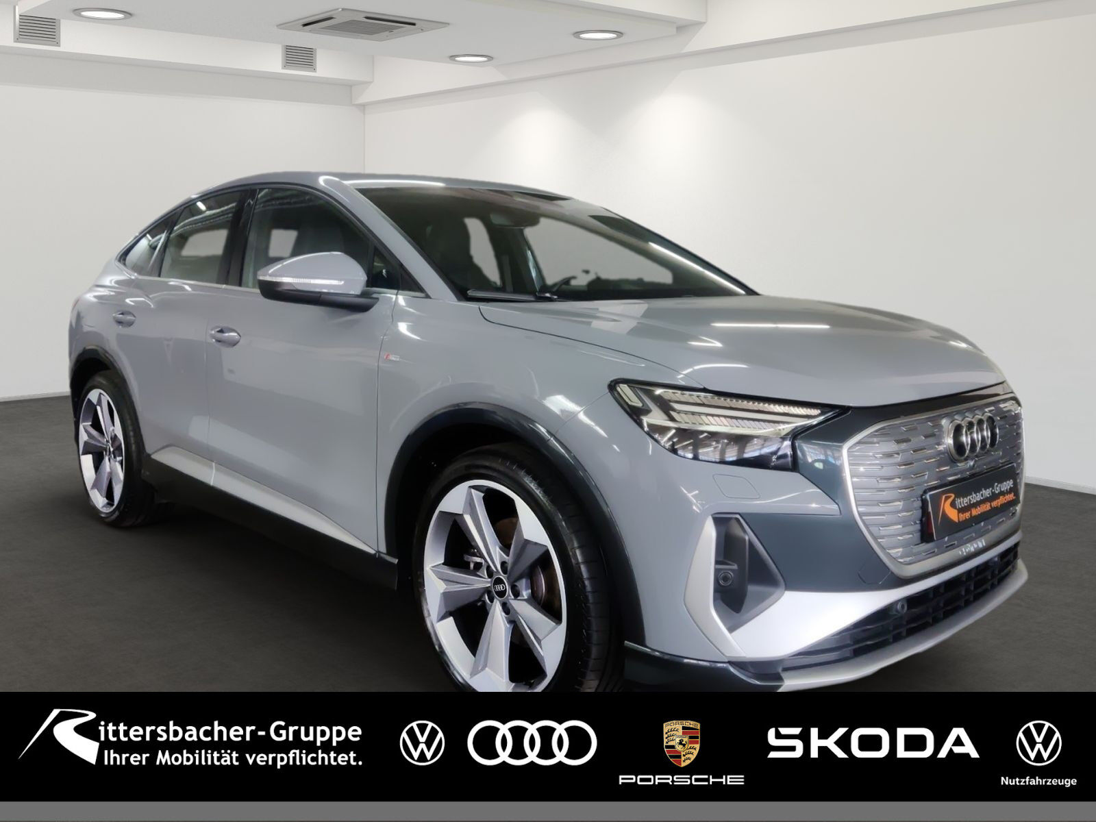 Audi Q4 e-tron 35 e-tron s-line Ext. Assistenz advanc