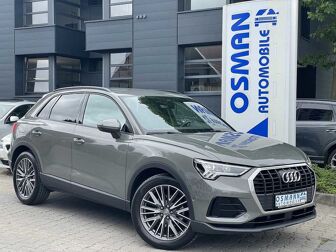 Fahrzeug AUDI Q3 undefined