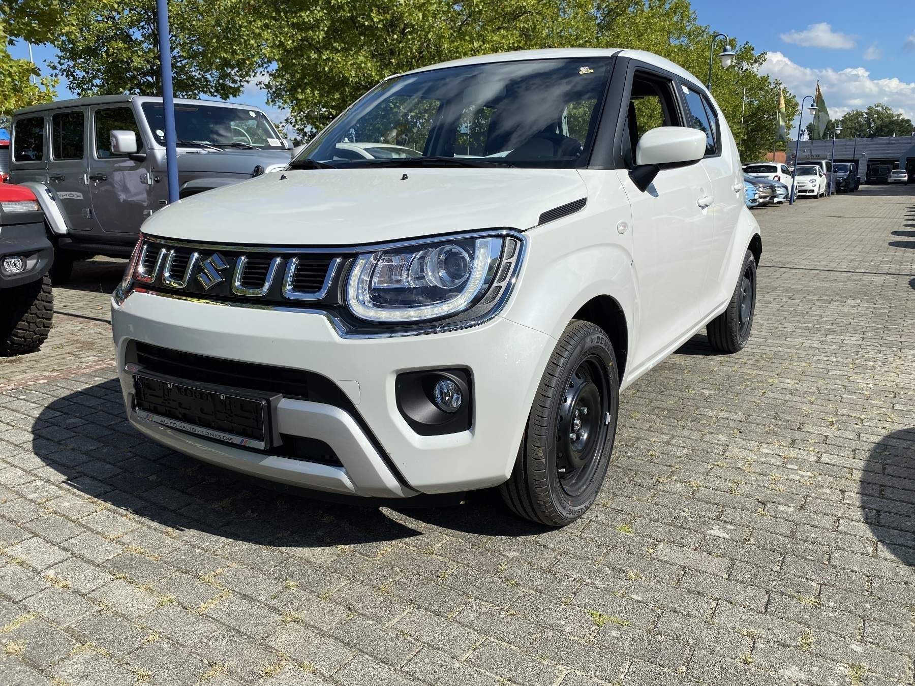 Suzuki Ignis CLUB HYBRID