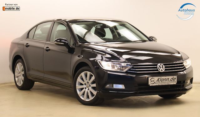 VW Passat 1.4TSI 125PS BMT Navi SHZ PDC AHK 1.Hand