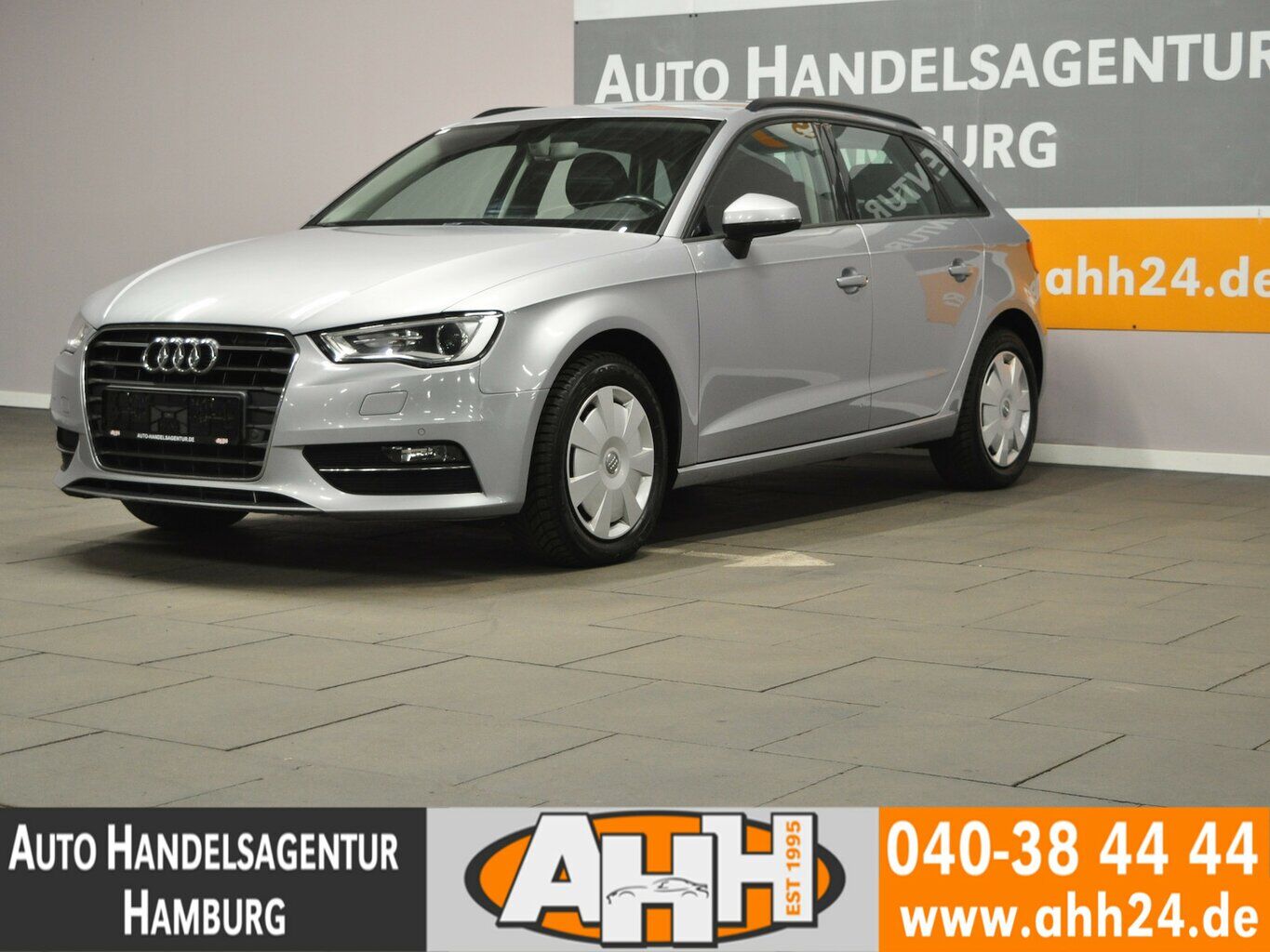 AUDI A3 1.6 TDI ATTRACTION NAV|XEN|TEMP|FIS|AHK|2H