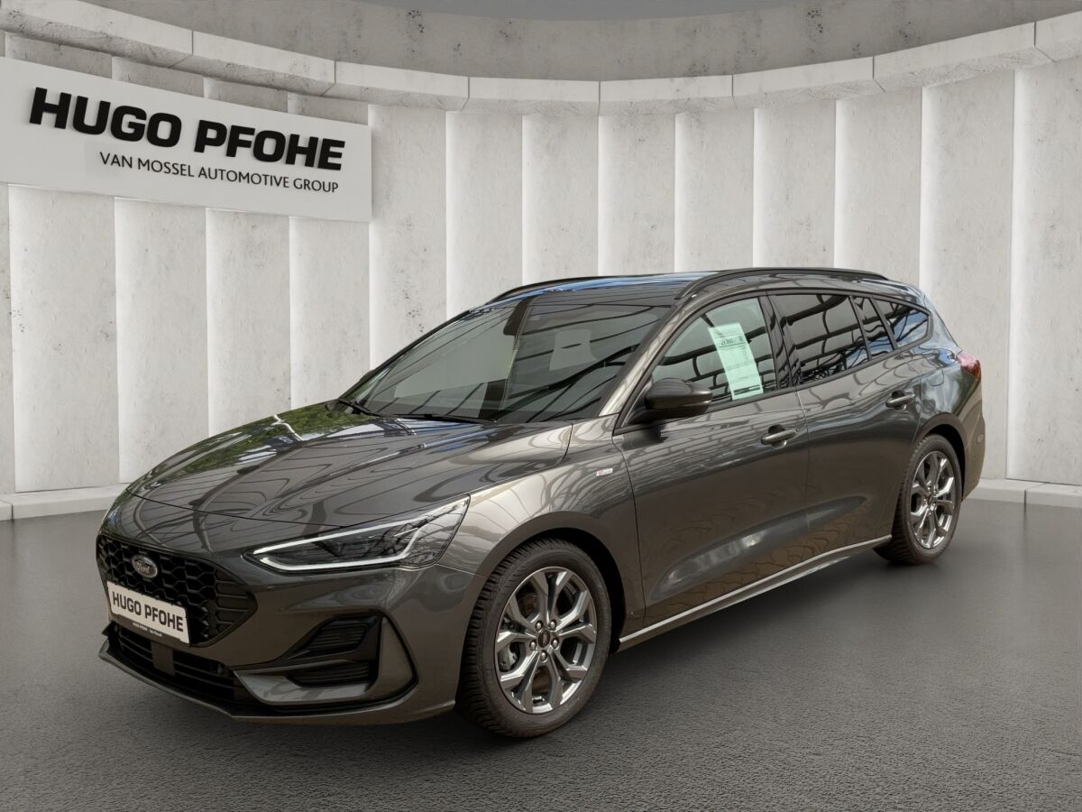 Ford Focus ST-Line Turnier Aut. AHK Pano-Da. LED-Matr