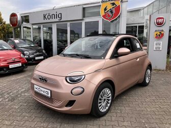 Fahrzeug FIAT 500C undefined