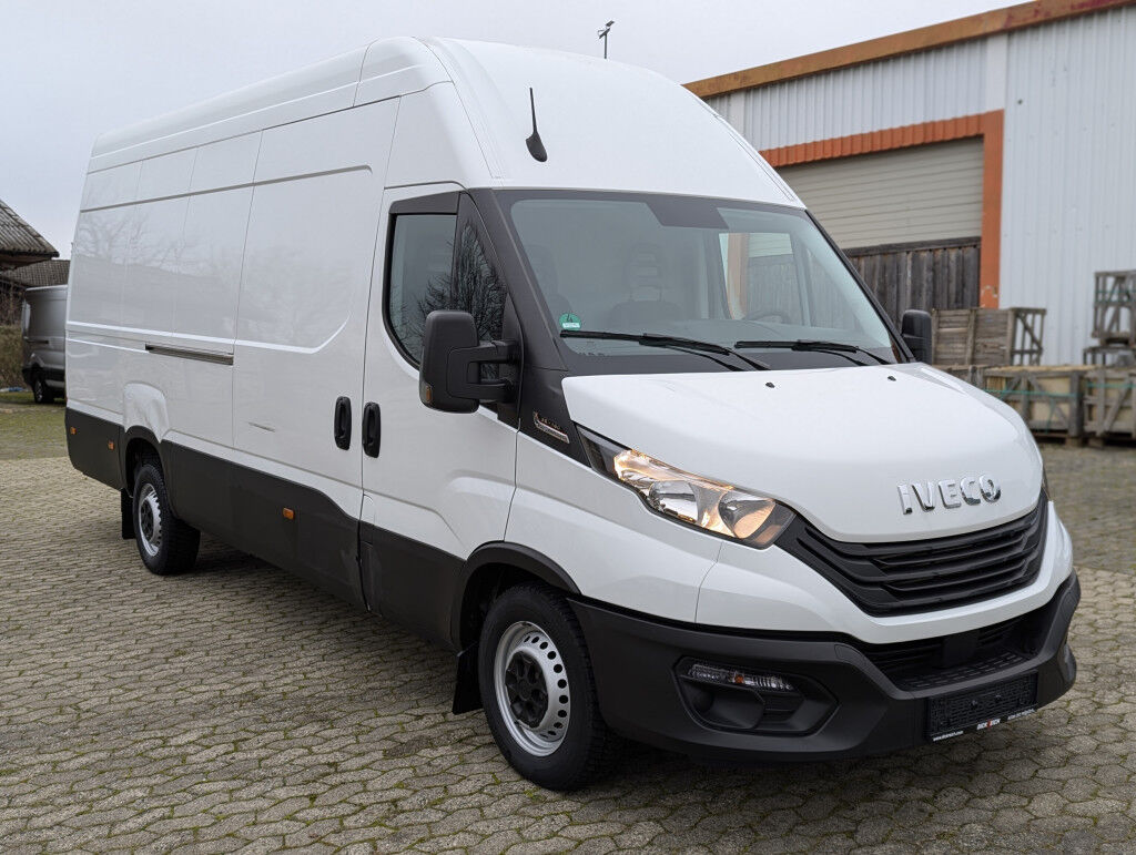 Iveco Daily 35S18V4100L 3.0L HI-Matic Holzboden Kamera PDC CarPlay