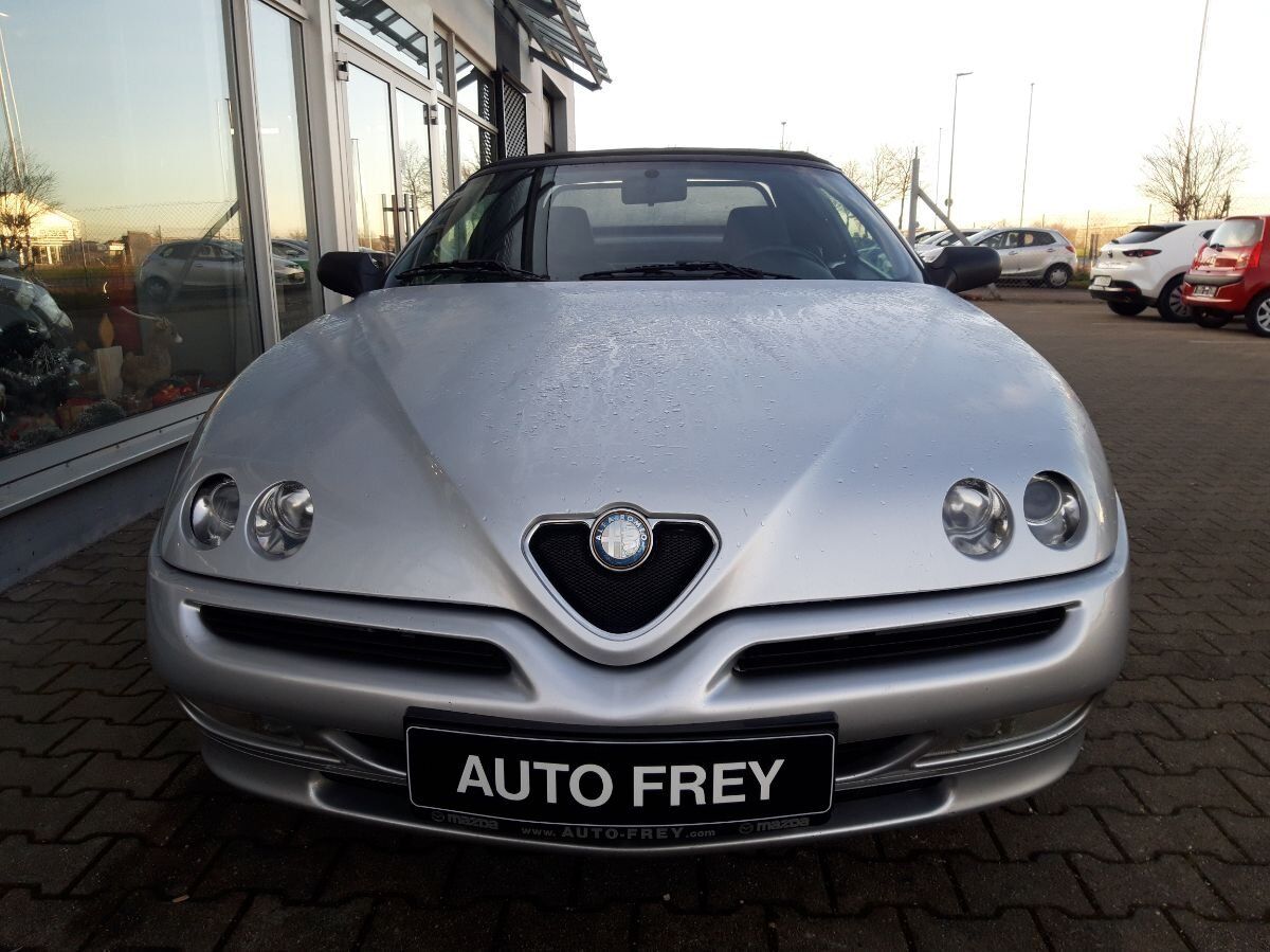 Alfa Romeo SPIDER 2.0 Twin Spark LEDERSITZE+KLIMA+WINTERRÄDER