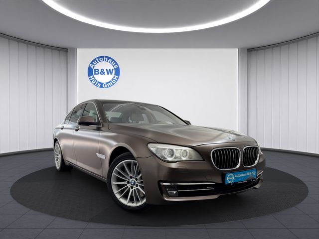 BMW 750i BI-XENON*NAV*LEDER*HUD*SOFT-CLOSE*360°KAM