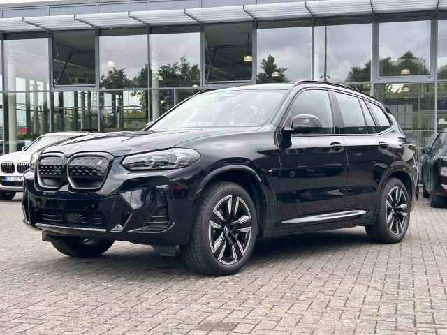 BMW iX3 Inspiring / M Sport / DAB / WLAN