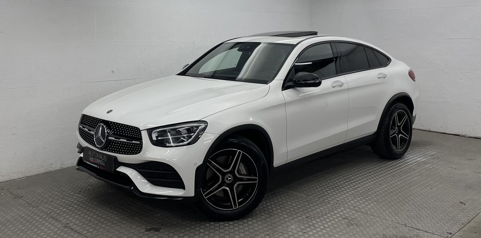 MERCEDES-BENZ GLC 300 d Coupe 4M AMG NIGHT GSD+DIGITAL+KEYLESS