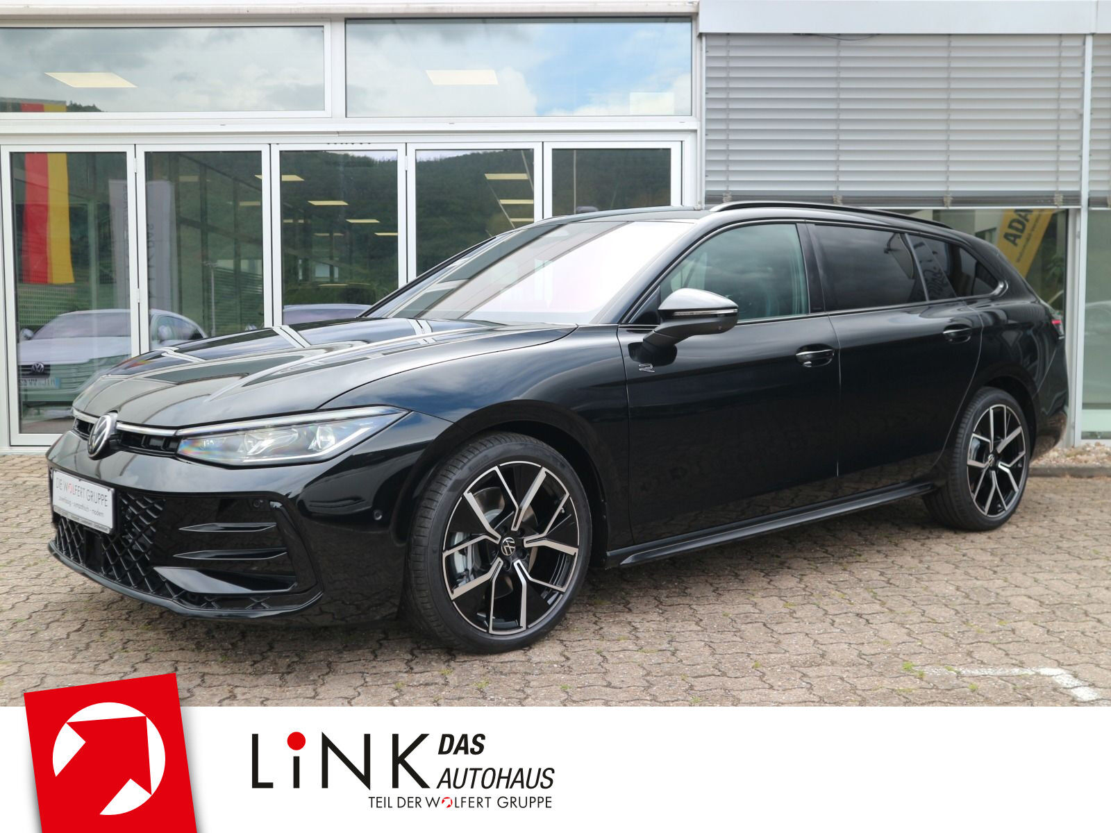 VW Passat Variant R-Line 2,0 l TDI SCR 4MOTION (193
