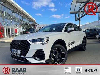 Fahrzeug AUDI Q3 undefined