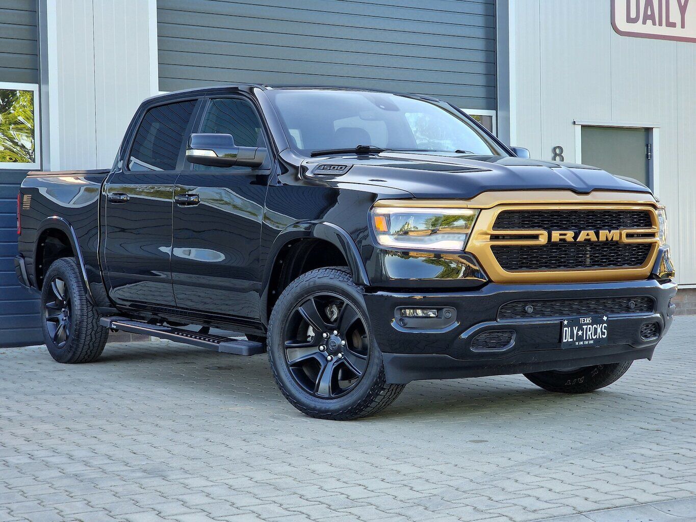 Dodge RAM 1500 5.7 4x4 BTS Edition Kamera Navi AHK LED