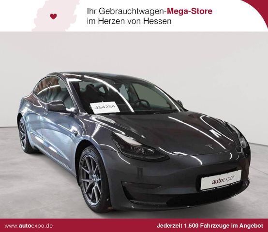 Tesla Model 3 Langstreckenbatt. Allradantrieb