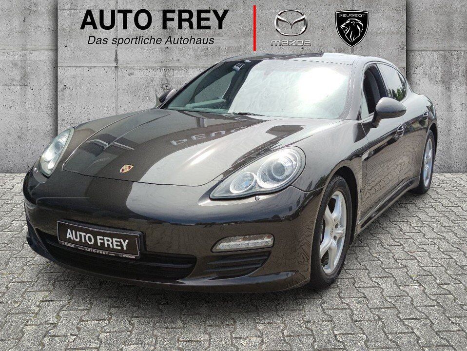 Porsche Panamera 3.6 AUTOMATIK+LEDER+SITZBELÜFTUNG+TEMPOMAT+NAVI