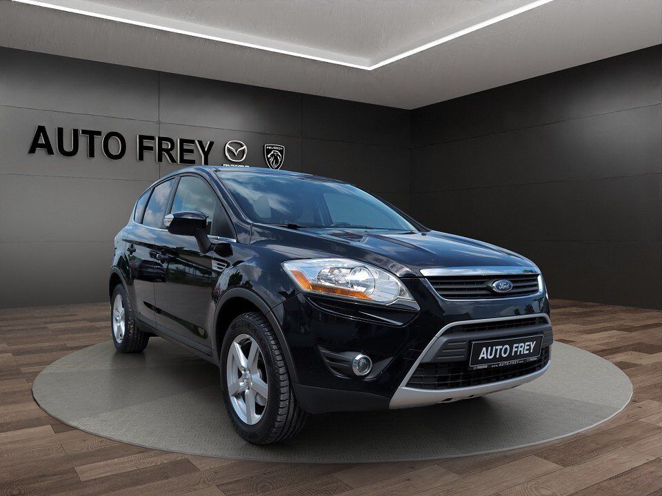 Ford Kuga Trend 2.0 TDCI 4x4 + ANHÄNGEVORRICHTUNG + WINTERRÄDER