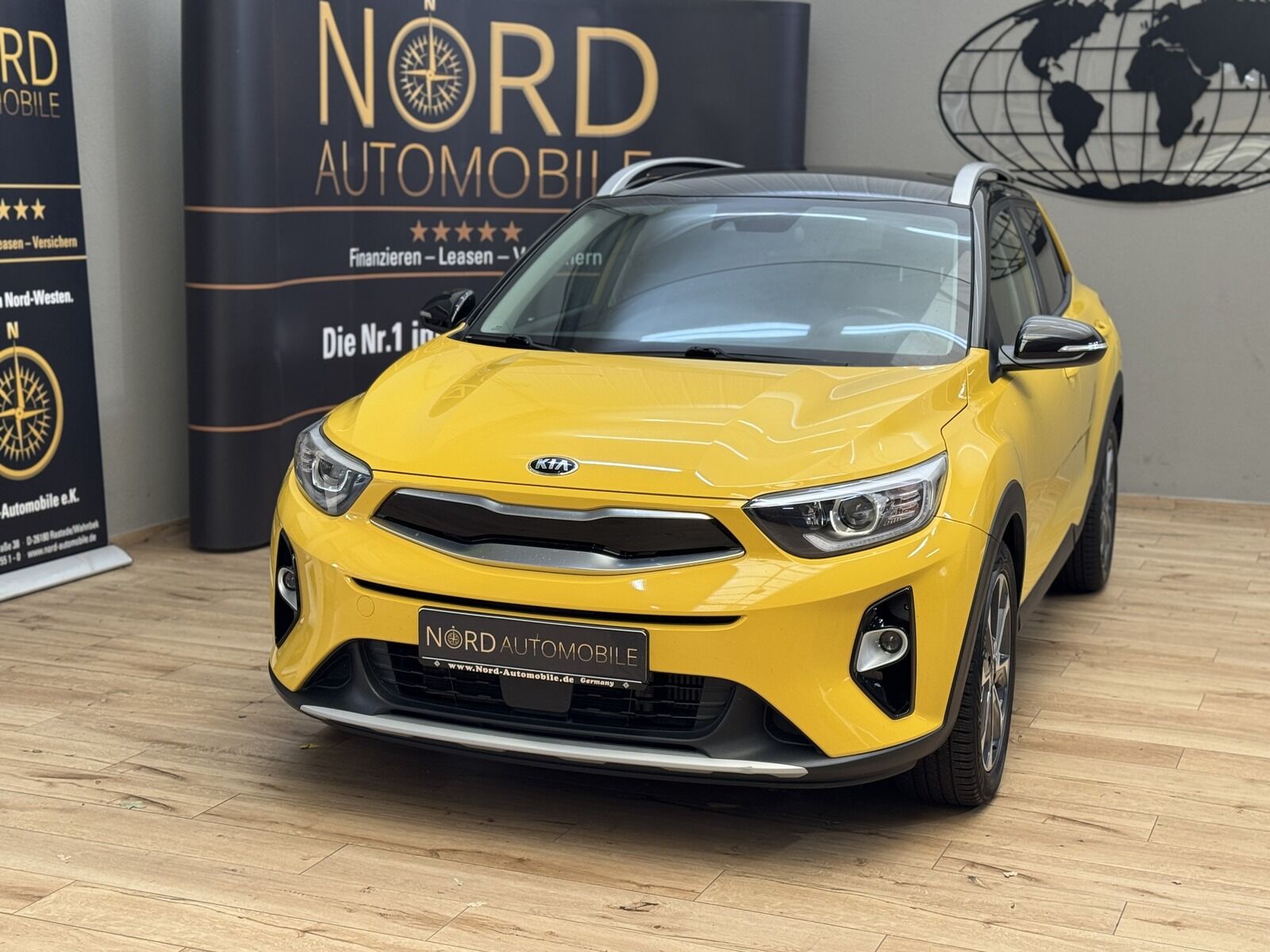 Kia Stonic Vision AUTOMATIK SHZ*AHK*Klimaauto*17ZOLL