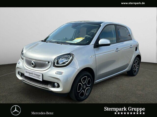 SMART forfour passion 66 KW NAVI*KAMERA*PANORAMA*SHZ