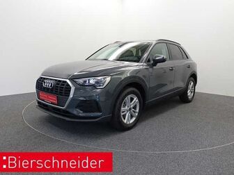 Fahrzeug AUDI Q3 undefined