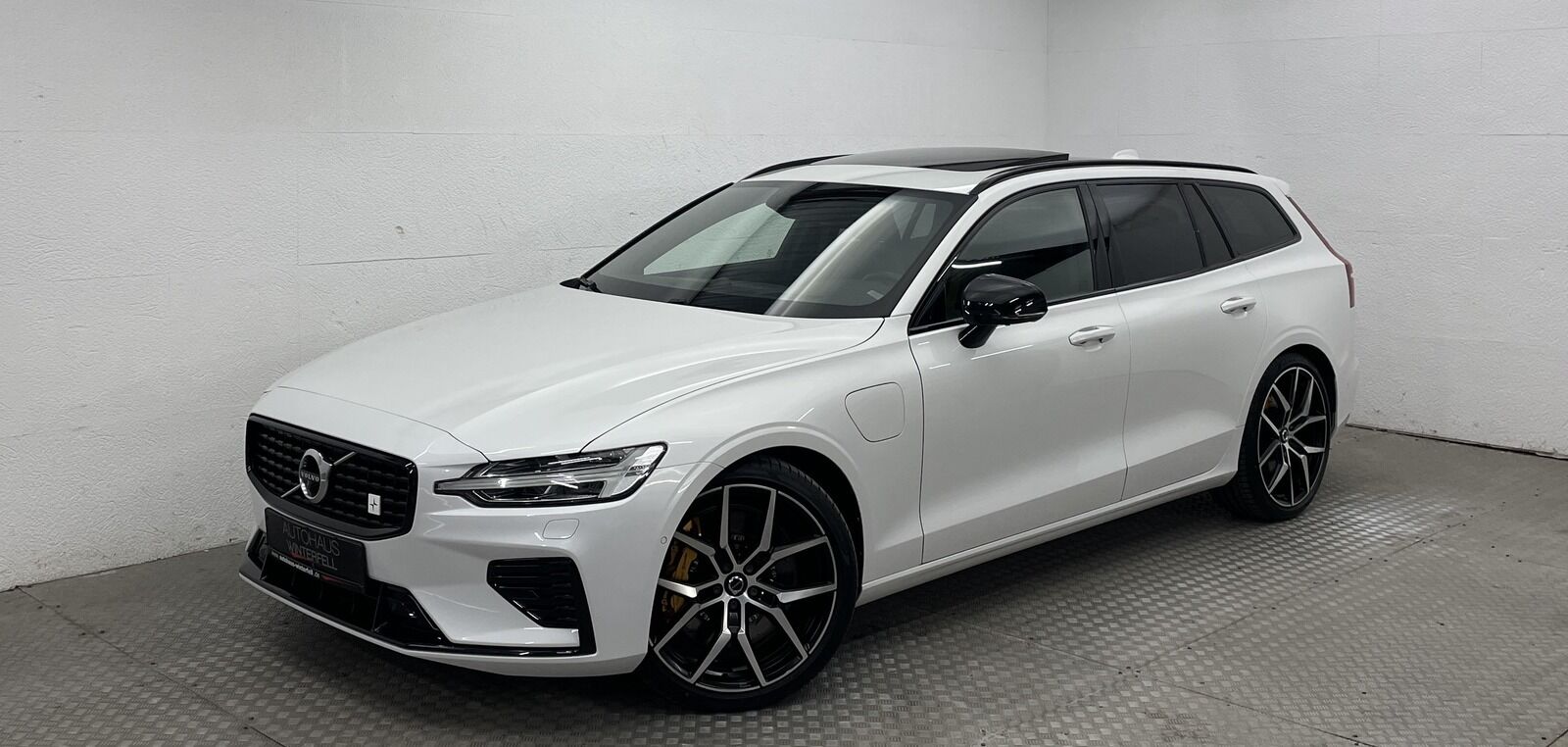 VOLVO V60 T8 AWD Polestar Engineered PANO+B&W+HUD+360+