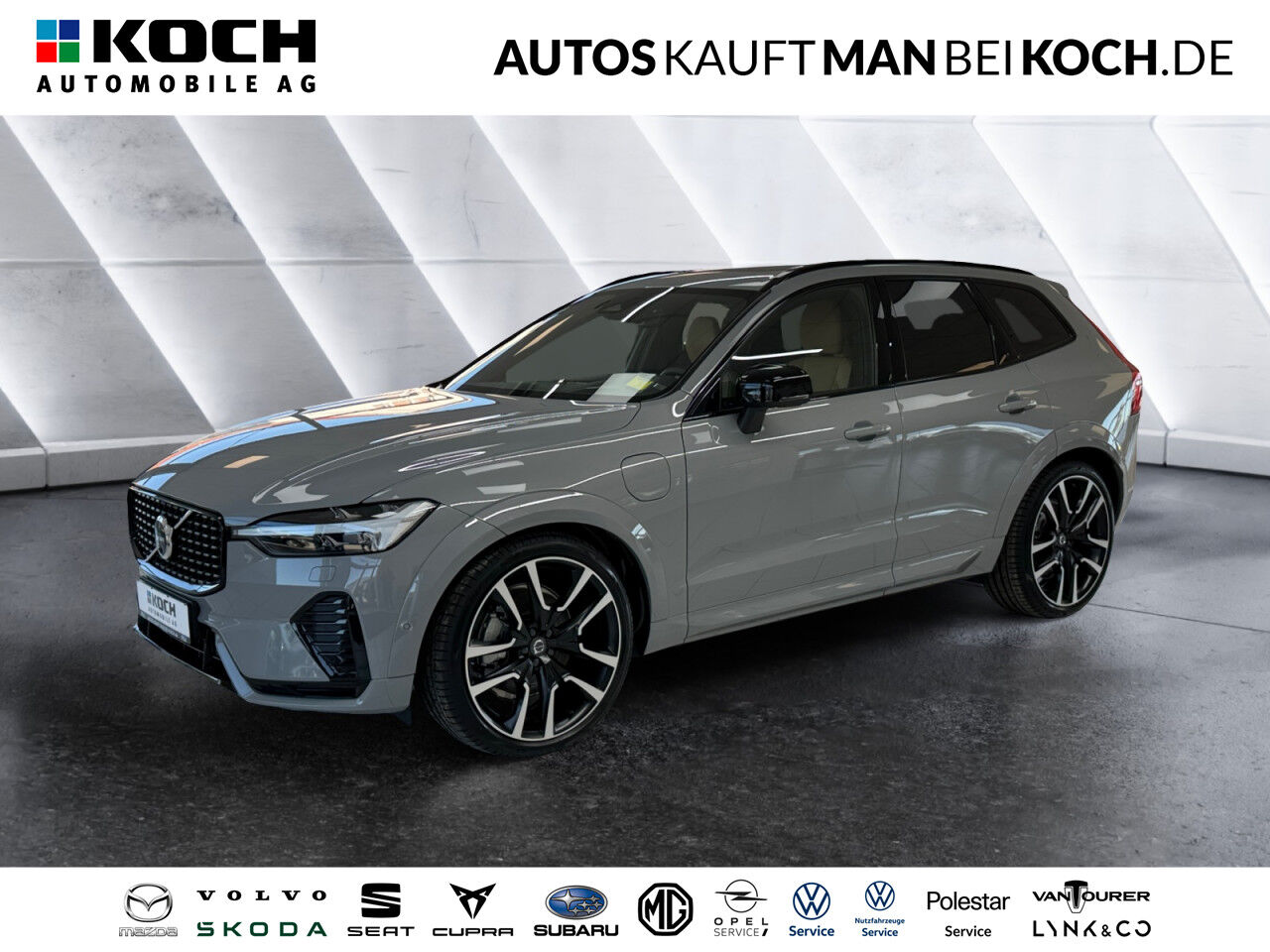 VOLVO XC60 T8 Plug-In AWD Ultimate Dark HIGH-END Four-C.