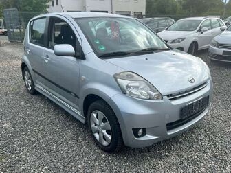 Fahrzeug DAIHATSU Sirion undefined