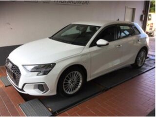 Audi A3 Sportback 40TFSIe S-tronic *advanced*VirtualC