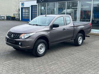 Fahrzeug MITSUBISHI L200 undefined
