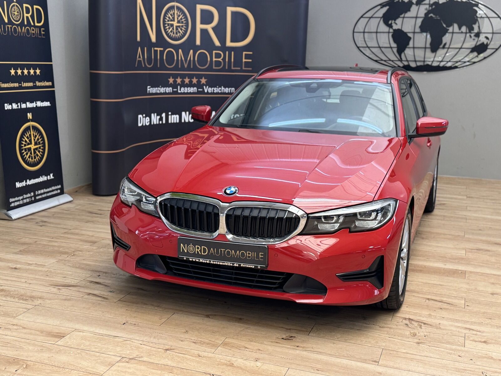 BMW 320 d Touring Advantage *AHK*PANO*HUD*LIVECP*LED