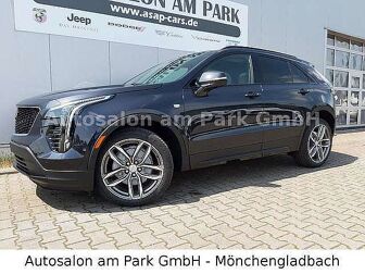 Fahrzeug CADILLAC XT4 undefined