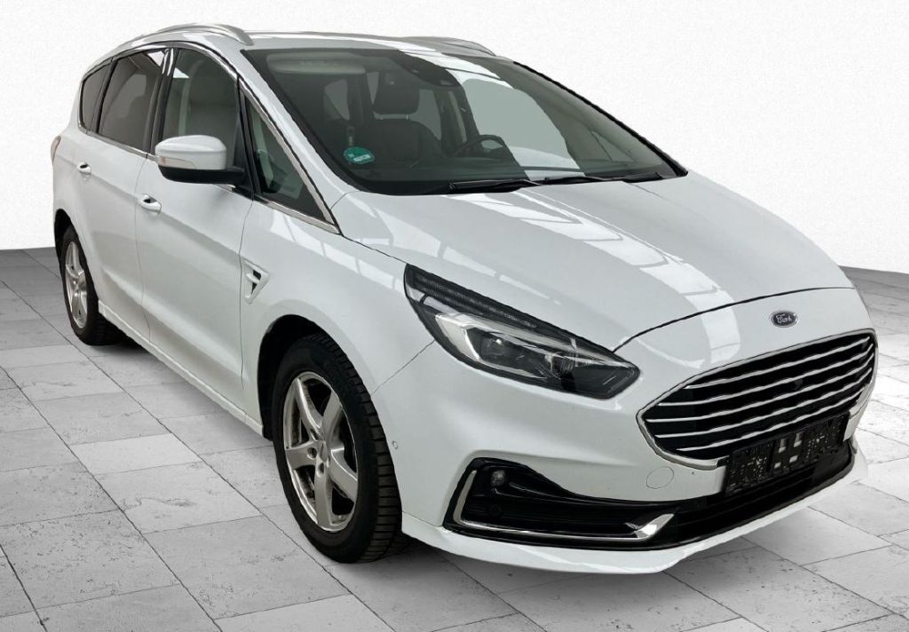 Ford S-Max 2.0 190PS Autom. TITANIUM LEDER SONY LED