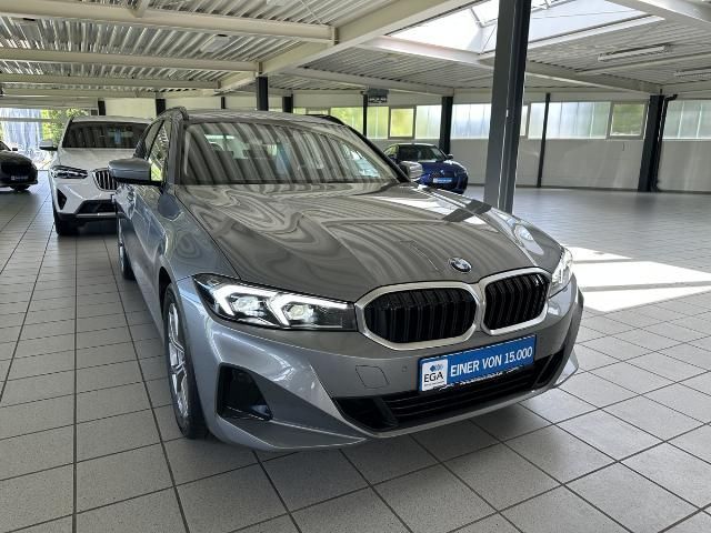 BMW 320 i Touring LED Navi Kamera Sitzhz. PDC Car Pl