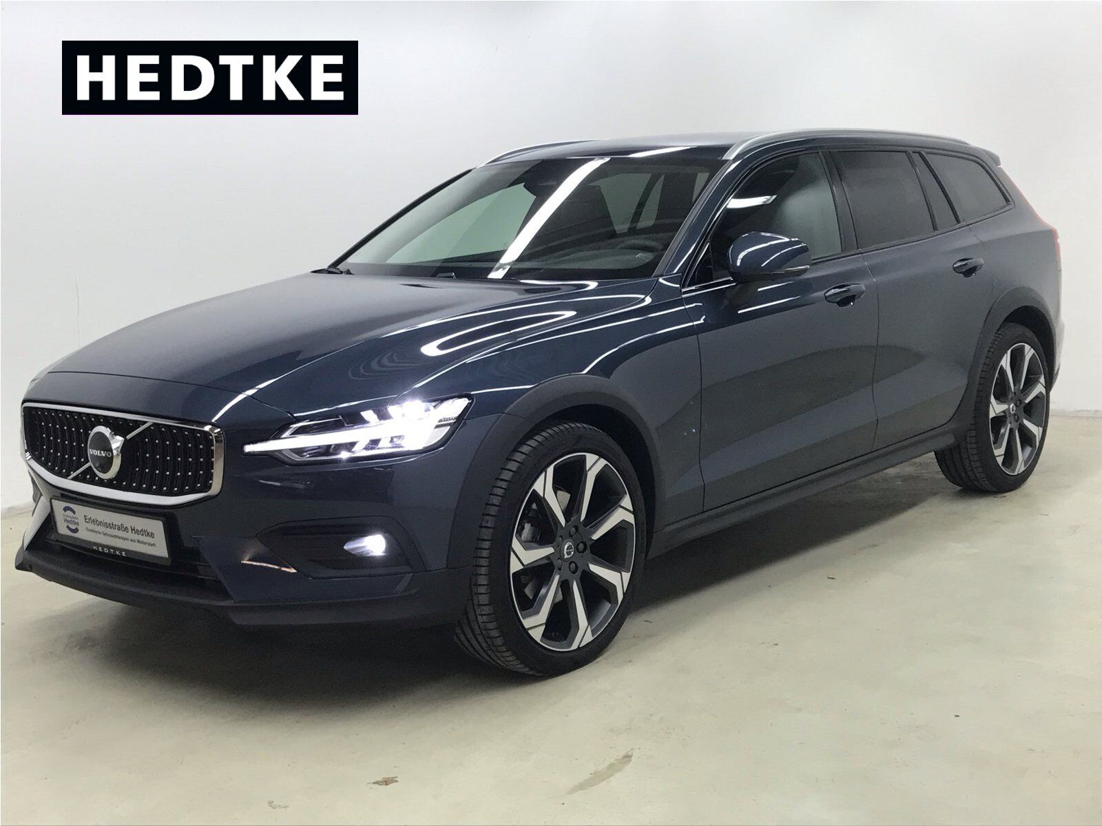 VOLVO V60 CC B4 Diesel AWD Plus 20"+H&K+360°+STANDHZG