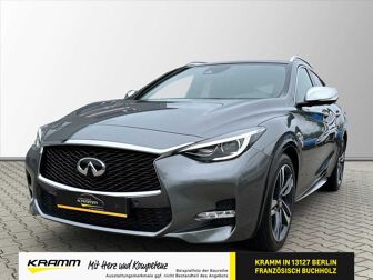 Fahrzeug INFINITI Q30 undefined