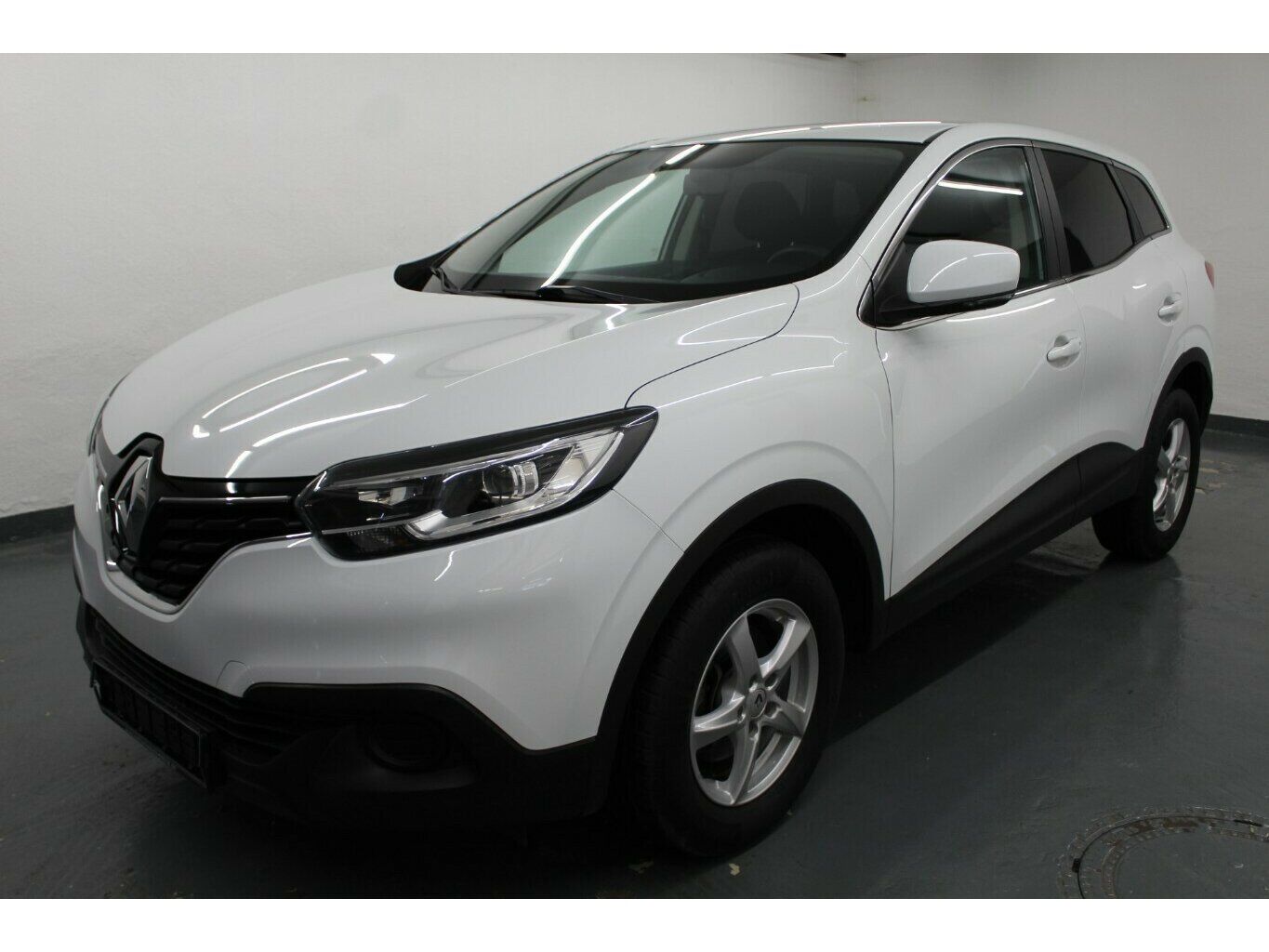 RENAULT Kadjar 1.2 TCE Energy Allwetter+Klima+Freisprech.+16J+CD!