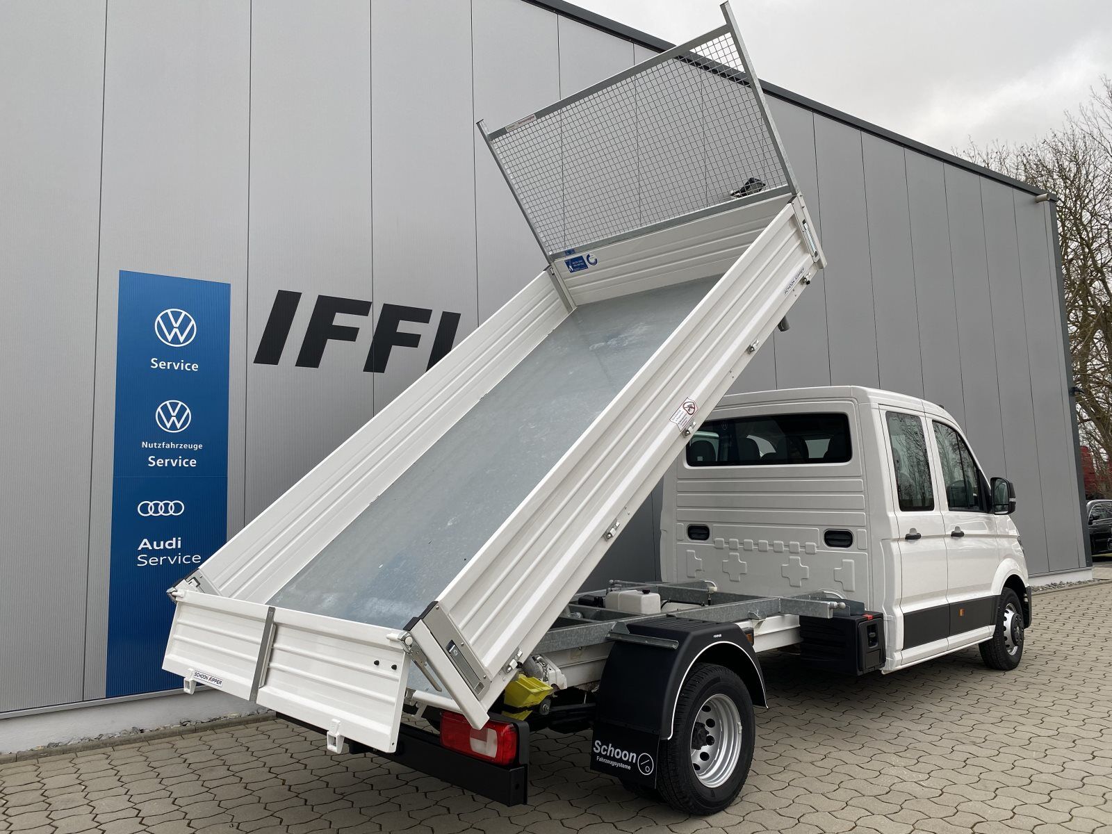VW Crafter Kipper 50 DOKA lang RWD