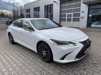 Fahrzeug LEXUS ES undefined